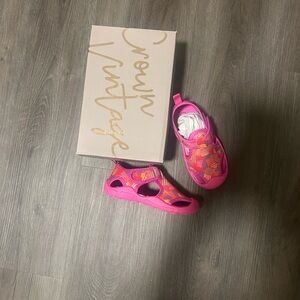 Crown Vintage Kids Pink Shoes size 9